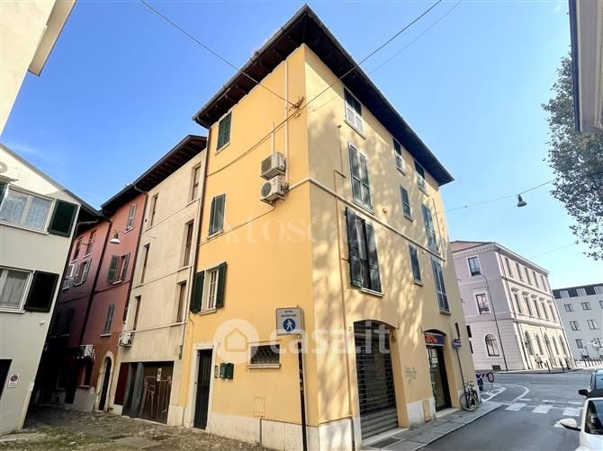Appartamento in Vendita in Via Vittorio Emanuele II a Brescia