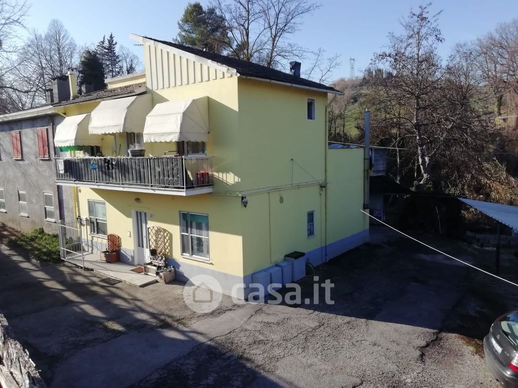 Casa indipendente in Vendita in Via Consolare Rimini-San Marino 209 a Rimini