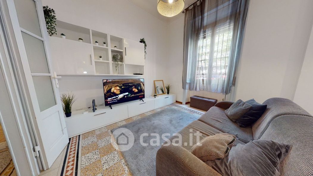 Appartamento in Vendita in Viale Abruzzi 7 a Milano