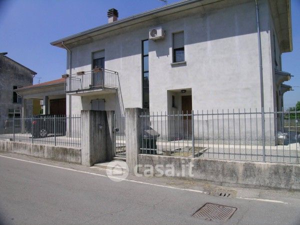 Casa indipendente in Vendita in Via don enrico maffacini a Fontanellato