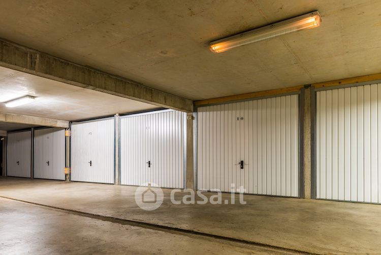Garage/Posto auto in Vendita in Via C. Amendola a Cavallino