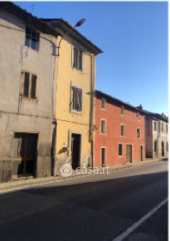 Appartamento in Vendita in Via Nazionale a Lucca