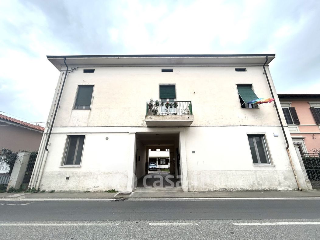 Appartamento in Vendita in Via Giuseppe Montanelli 208 a Pisa
