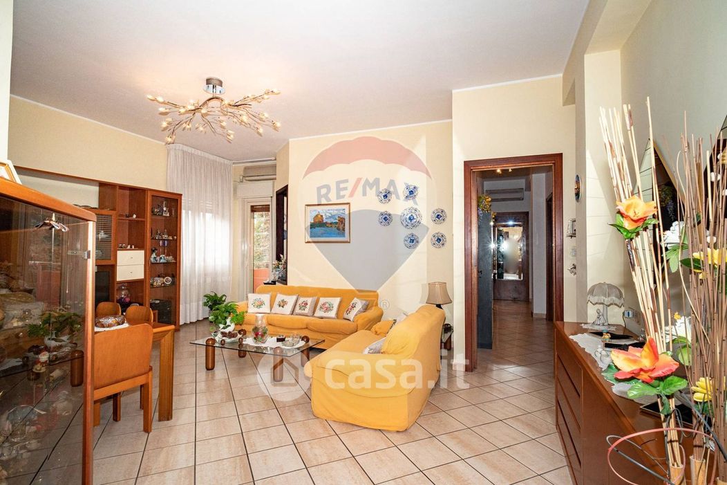Appartamento in Vendita in Via Arrigo Boito 3 a Catania