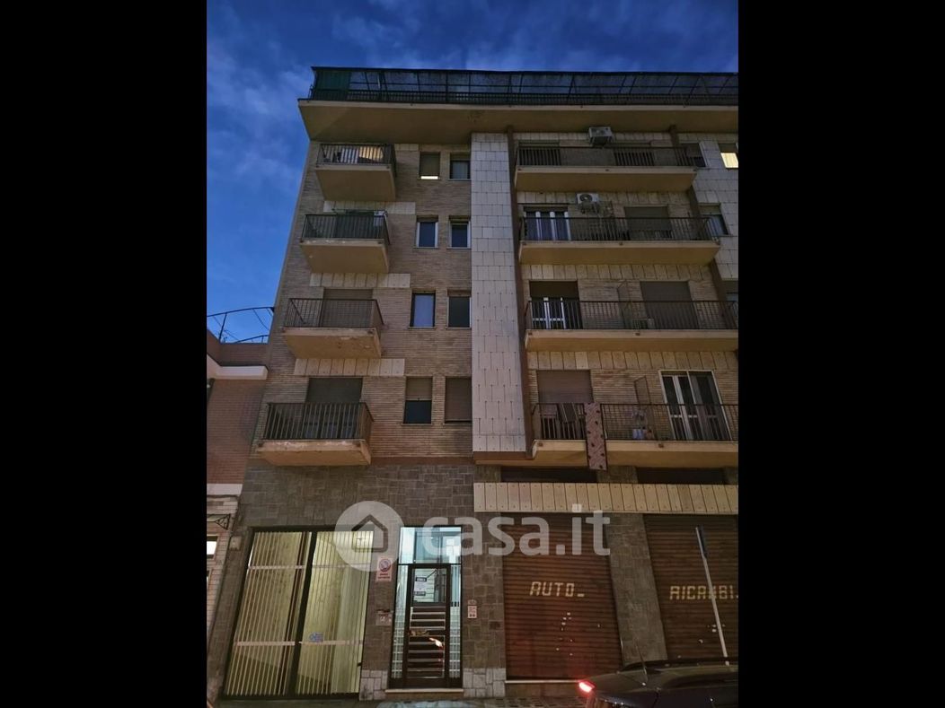 Appartamento in Vendita in Via Fossata 70 a Torino