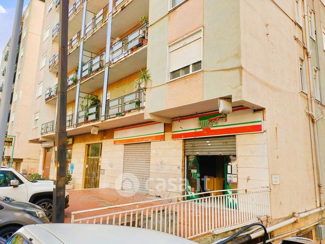 Negozio/Locale commerciale in Affitto in Via Dante Alighieri 36 -40 a Agrigento
