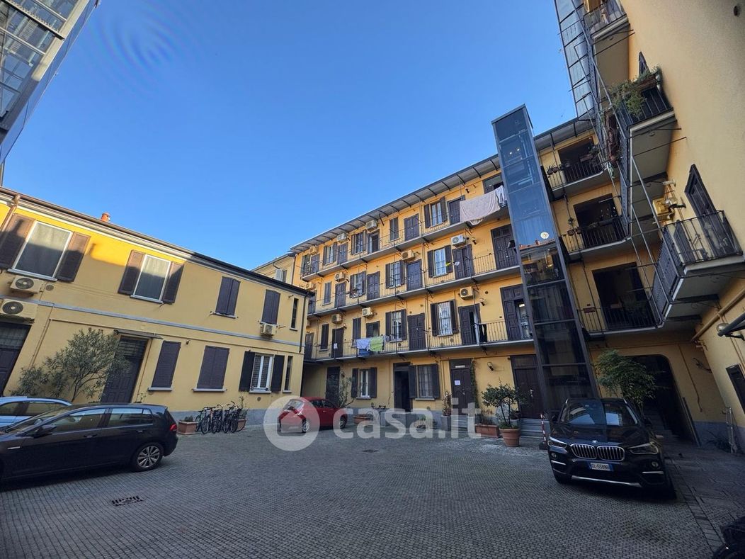 Appartamento in Vendita in Via Lodovico il Moro 139 a Milano