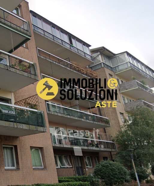 Appartamento in Vendita in Via Giosuè Carducci 17 a Bergamo