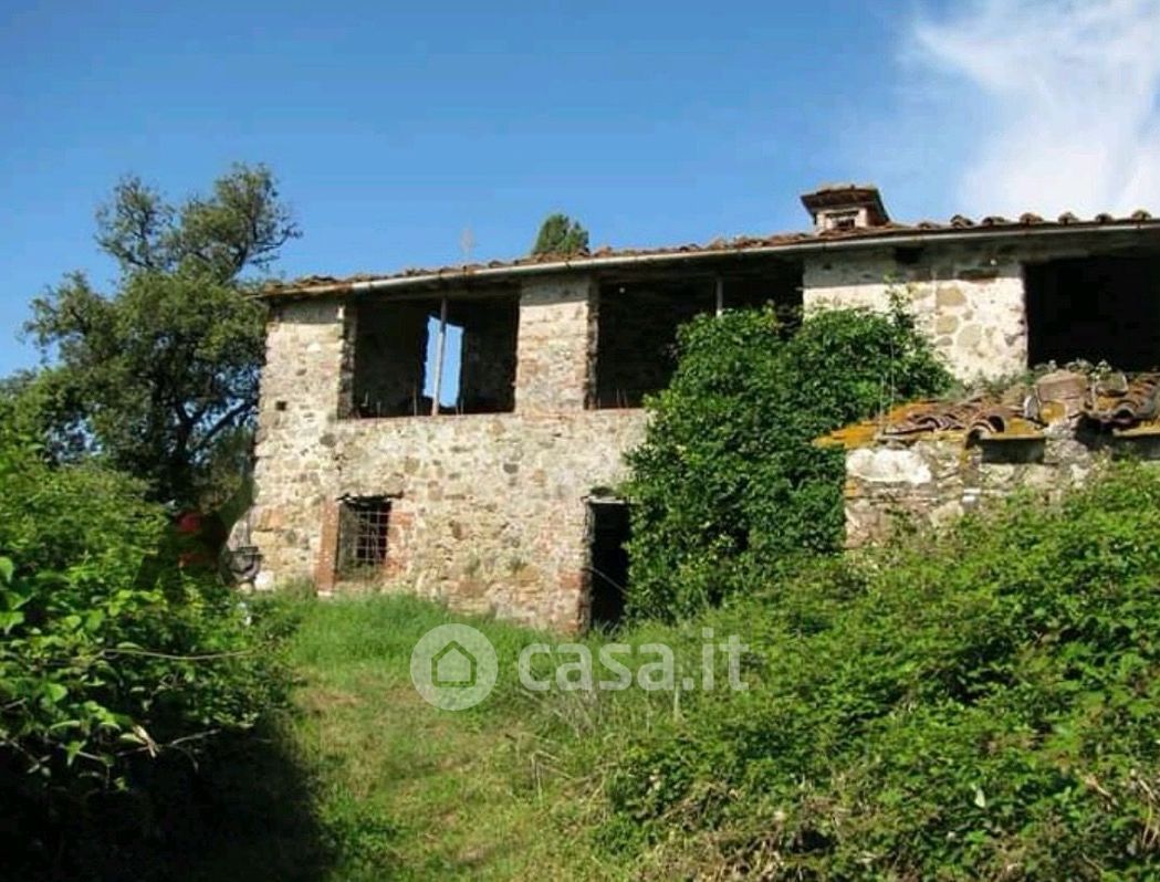 Rustico/Casale in Vendita in Via di Sant'Alessio 5678 a Lucca