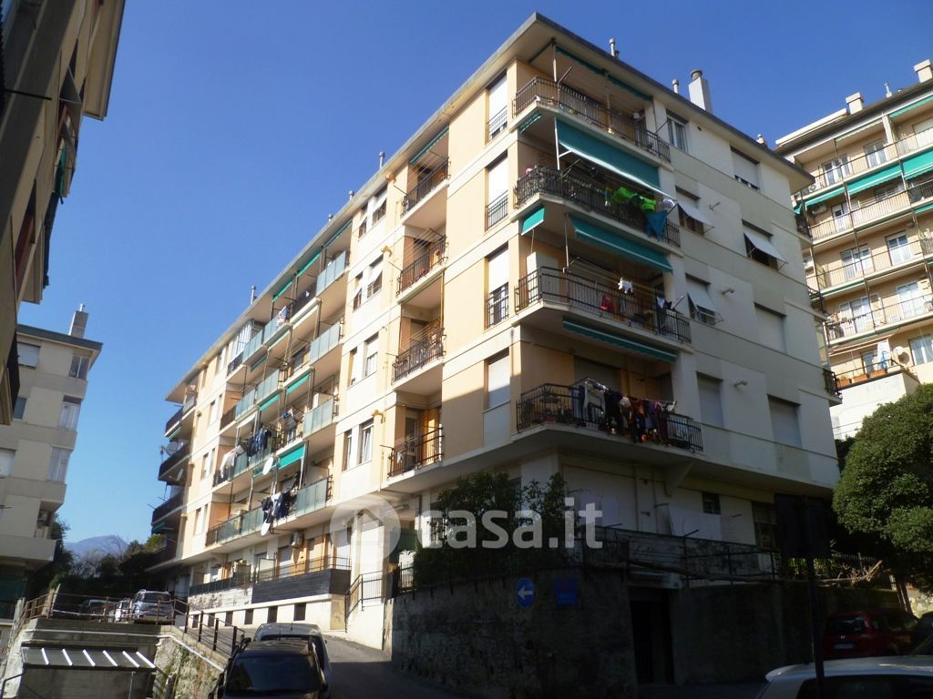 Appartamento in Vendita in Via Diano Marina a Genova