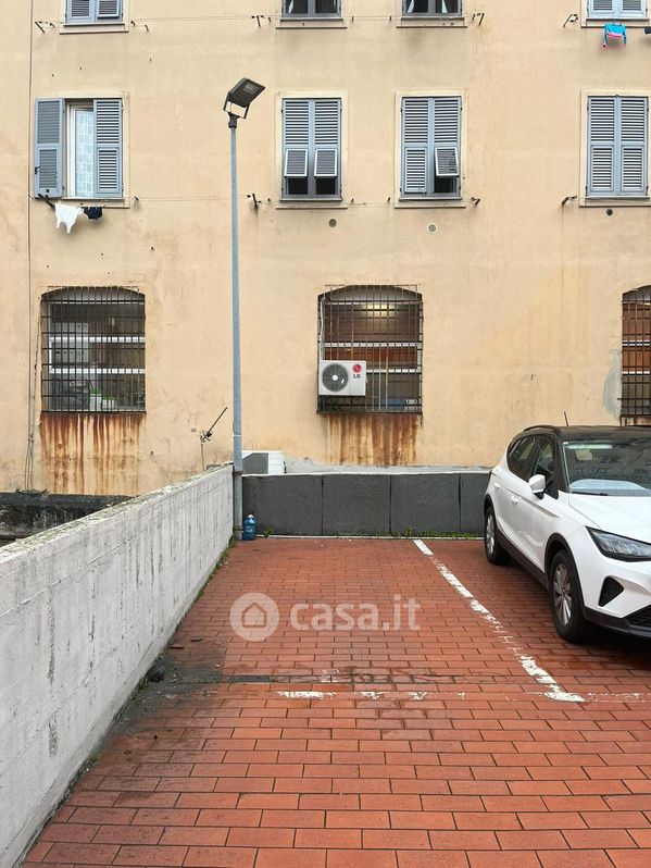 Garage/Posto auto in Affitto in Via della Cella a Genova