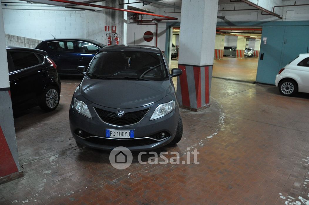 Garage/Posto auto in Vendita in Via Giacomo Pedemonte 22 a Genova