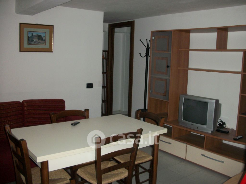 Appartamento in Affitto in Via Emilia 12 a Pisa