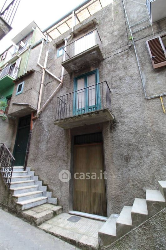Casa indipendente in Vendita in Via Cerasella 12 a Bisacquino