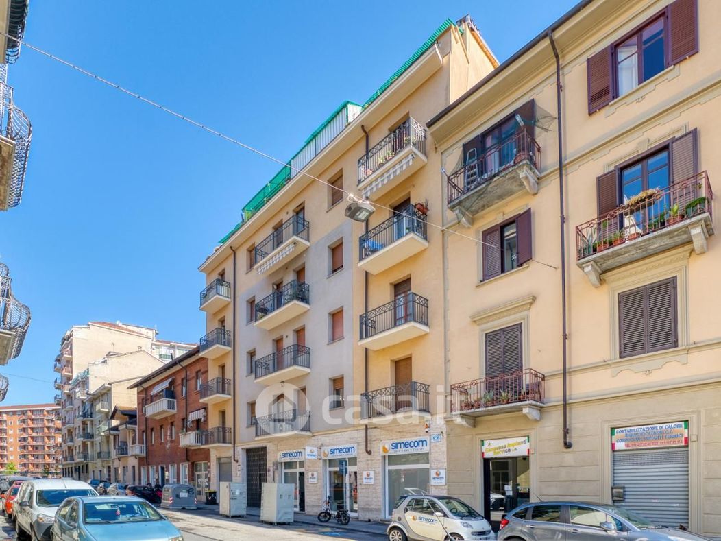 Appartamento in Vendita in Via Ceva 42 a Torino