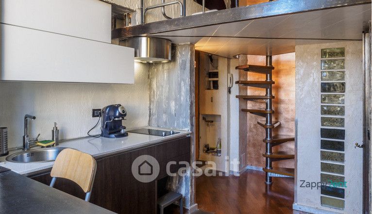 Appartamento in Affitto in Via Solferino a Milano