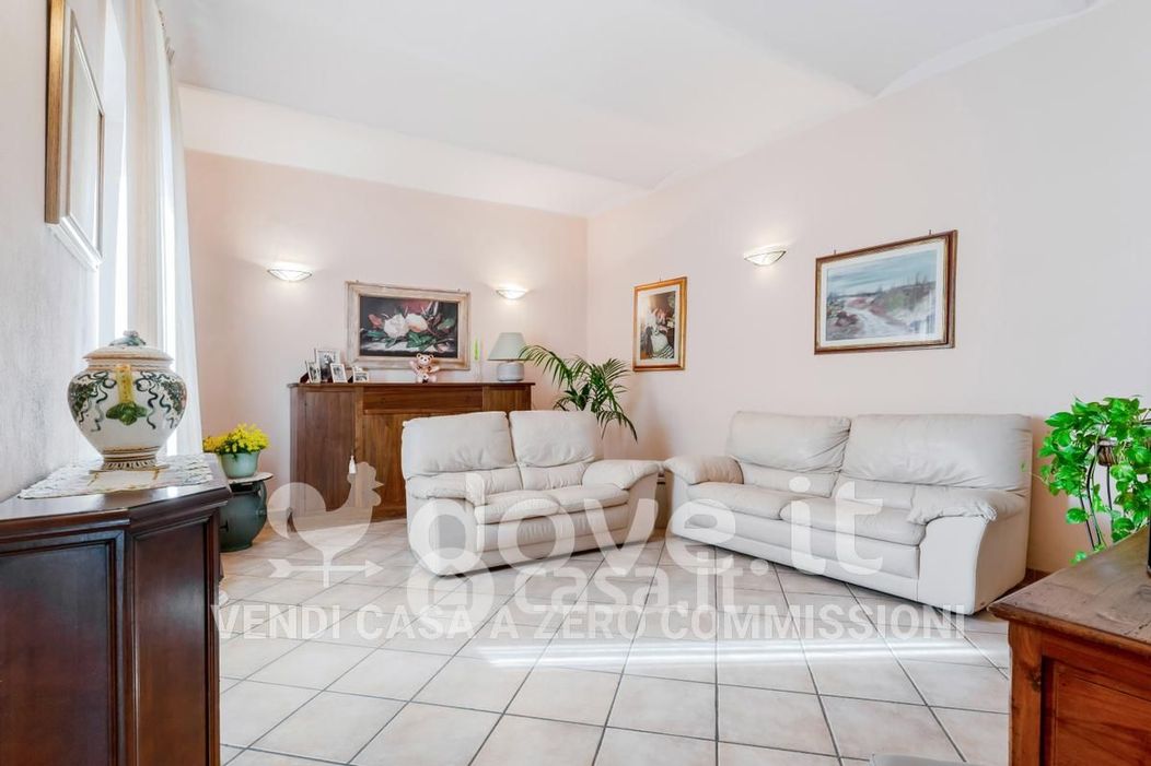 Villa in Vendita in Via di Cerigiole 10 a Prato