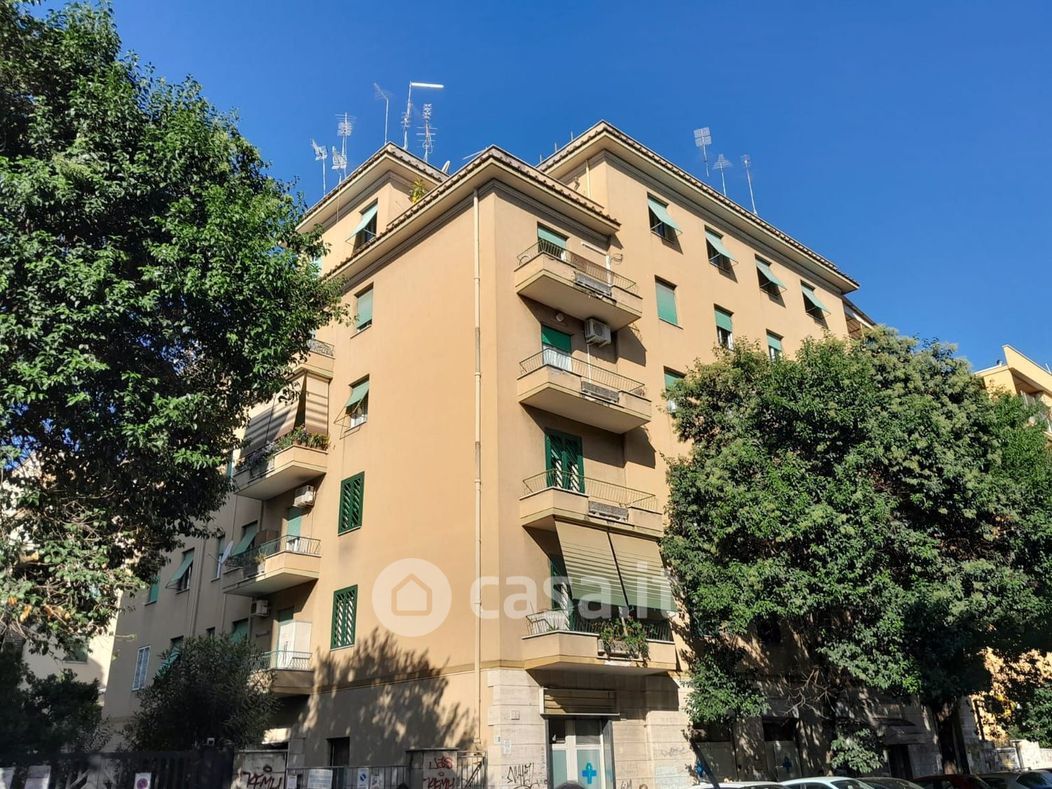 Appartamento in Vendita in Via Tor de' Schiavi 151 a Roma