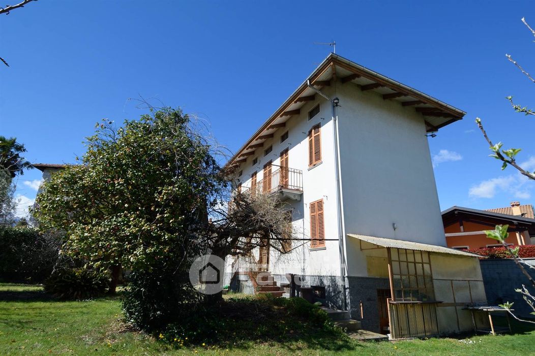 Villa in Vendita in Strada Comunale Vaglio Colma Pettinengo 7 -1 a Biella