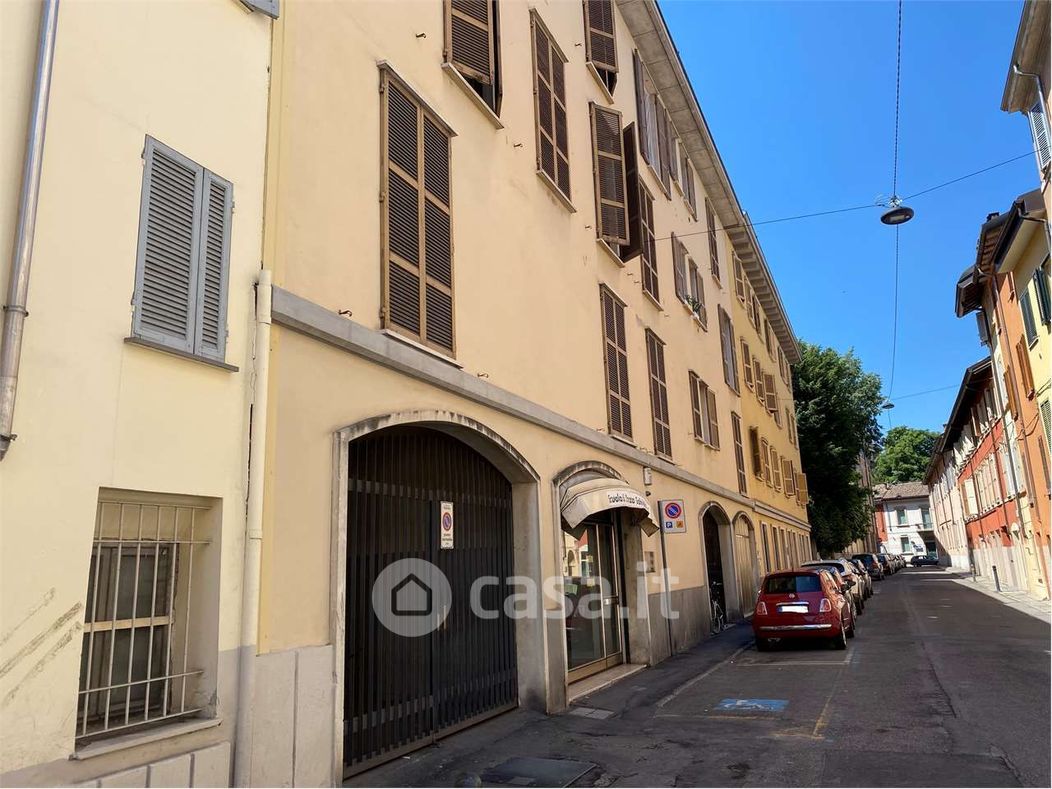 Appartamento in Vendita in Strada Nuova 9 a Parma