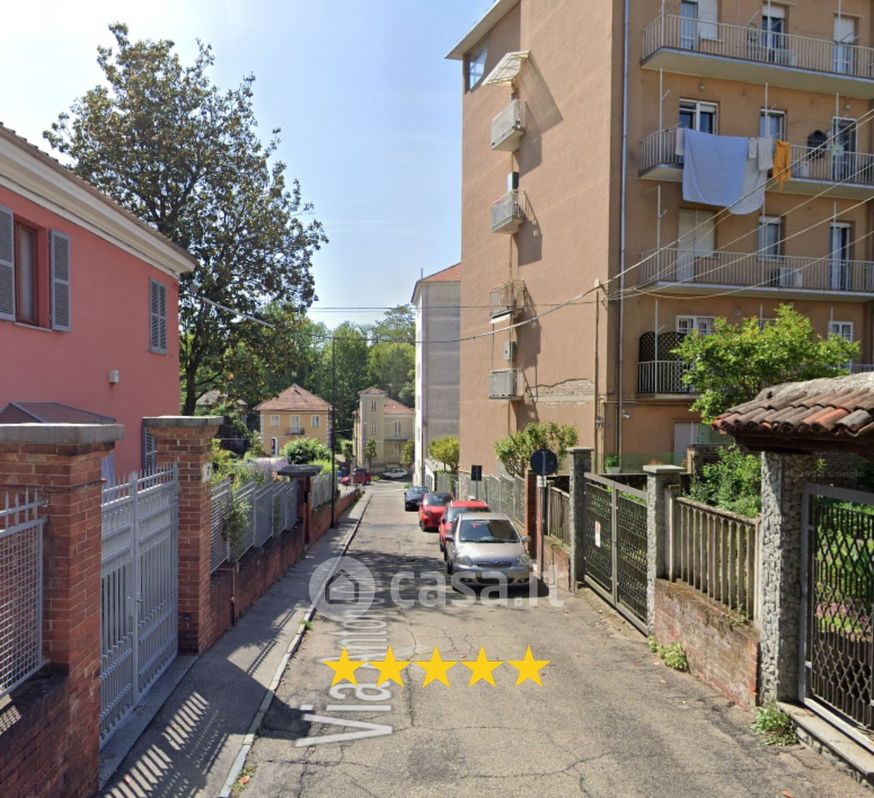 Appartamento in Vendita in Via Antonio Canova a Asti