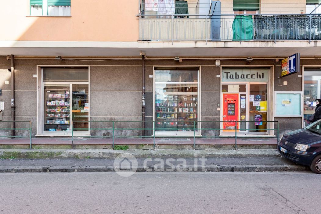 Negozio/Locale commerciale in Vendita in Via Giovanni Trossarelli a Genova