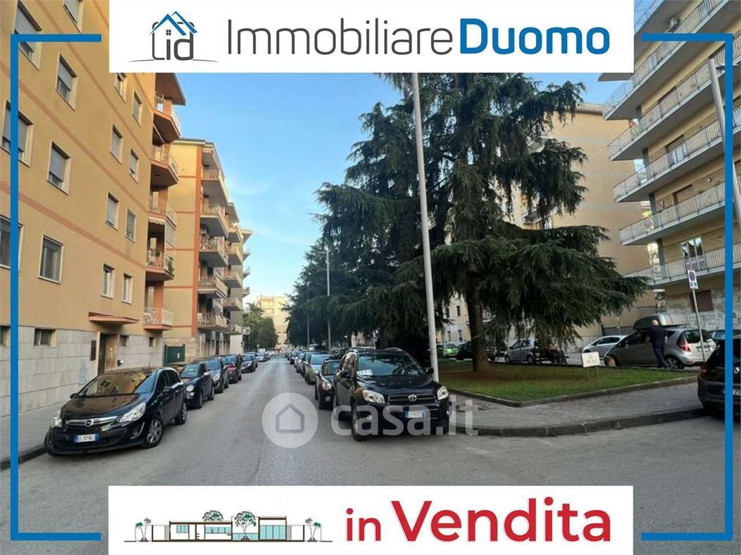 Appartamento in Vendita in Via Francesco Flora a Benevento