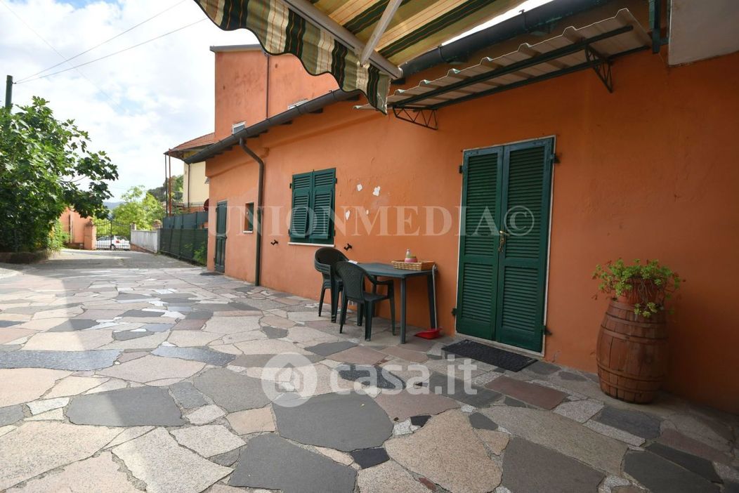 Casa Bi/Trifamiliare in Vendita in Via Falcinello 142 a Sarzana