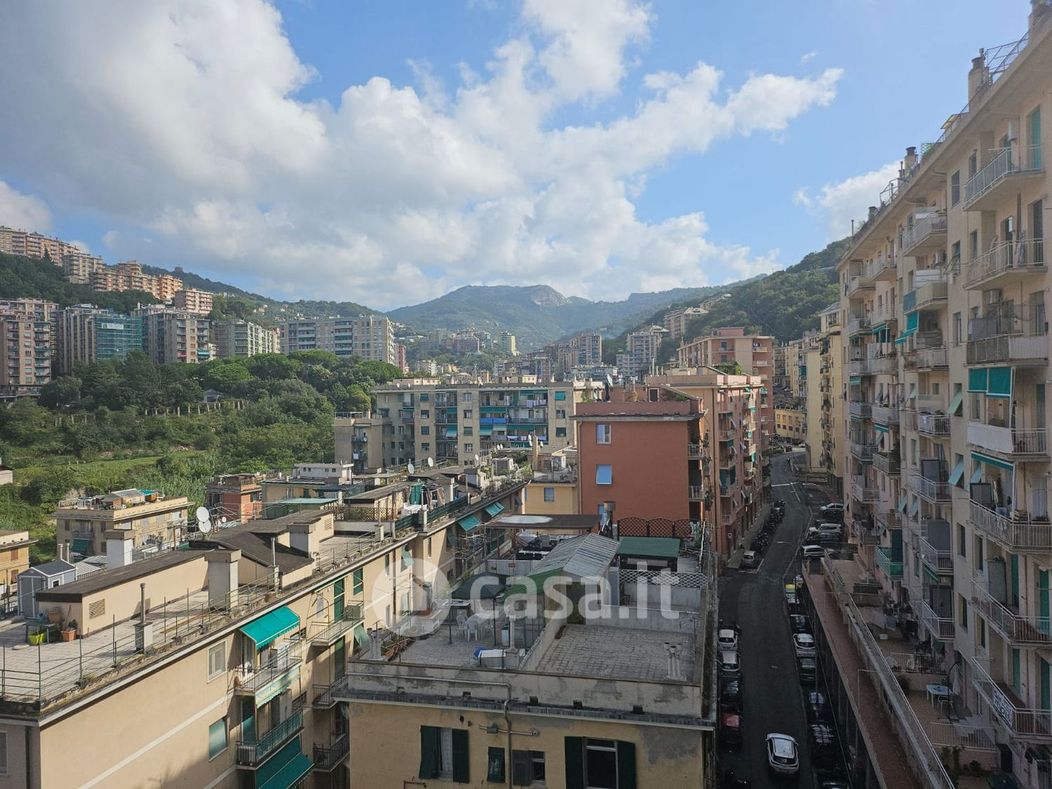 Appartamento in Vendita in Via Pietro Fessia 16 a Genova