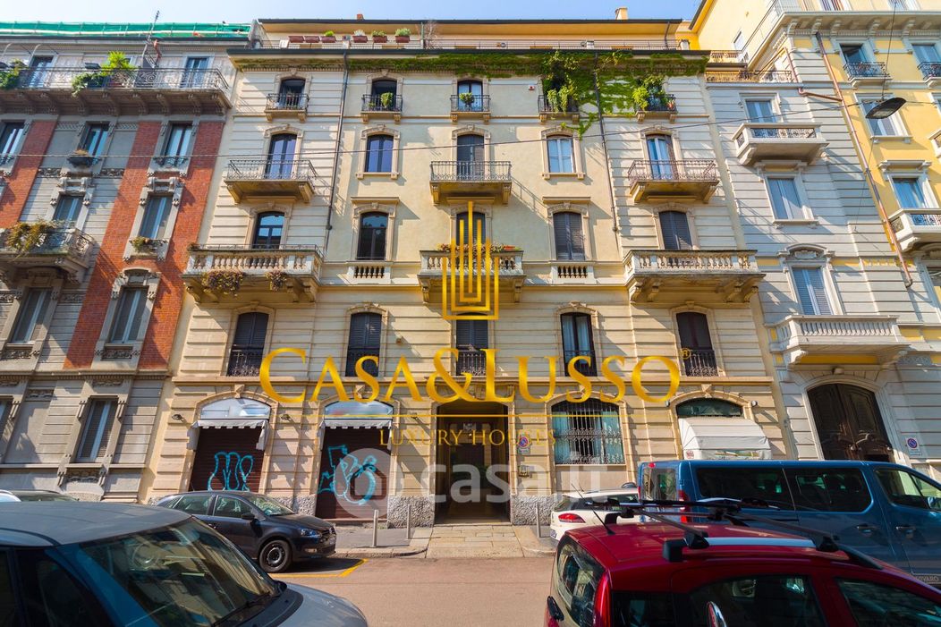 Appartamento in Vendita in Via Giacomo Leopardi 25 a Milano