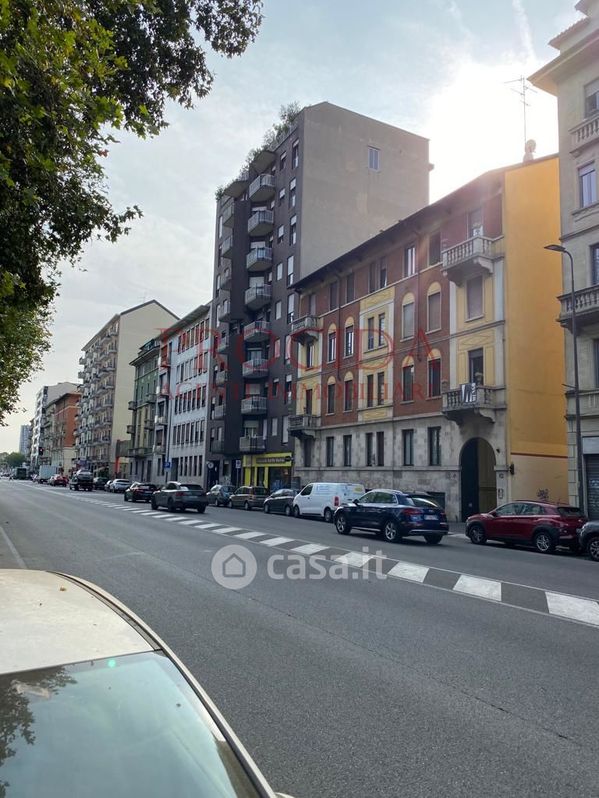 Appartamento in Vendita in Viale Giovanni da Cermenate 56 a Milano