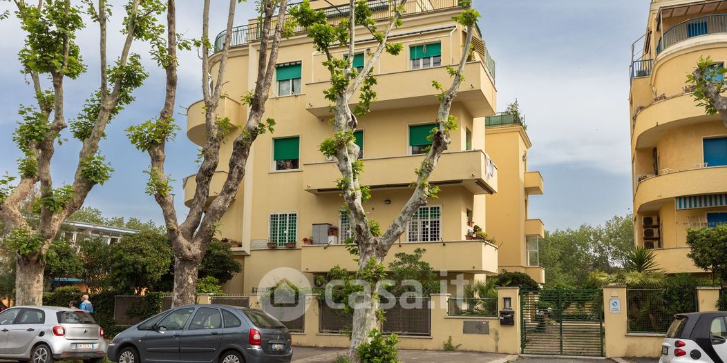 Appartamento in Vendita in Via Rodolfo Grimaldi Casta a Roma