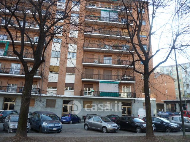 Appartamento in Vendita in Via Arturo Ambrosio 5 a Torino