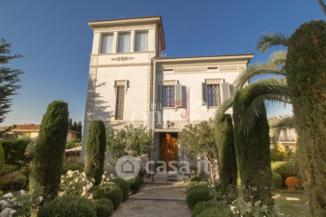 Casa indipendente in Vendita in Via del Commercio Sud 98 a Casciana Terme Lari