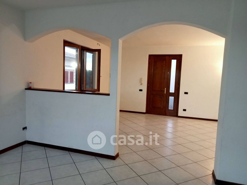 Appartamento in Affitto in a Monsummano Terme