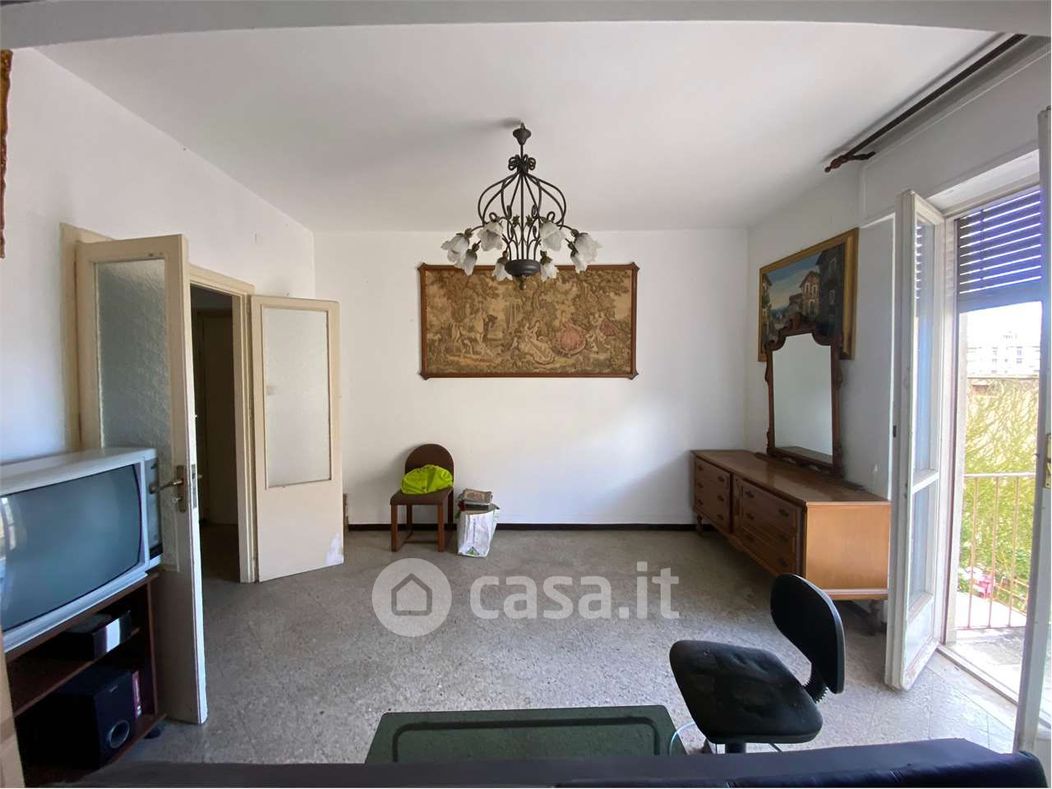 Appartamento in Vendita in Via San Raffaele Arcangelo 29 a Palermo
