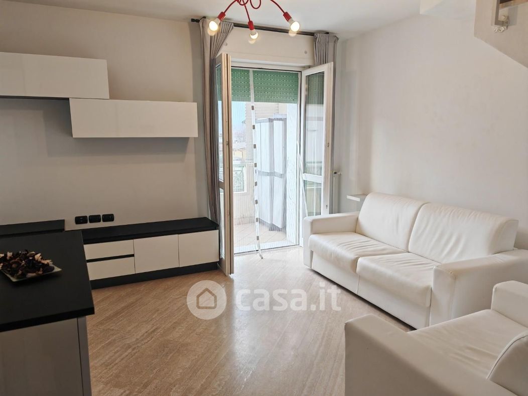 Appartamento in Vendita in Via della Bassa 43 a Carrara