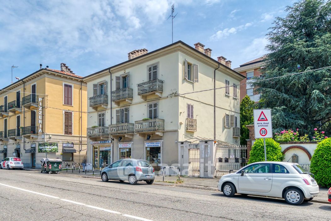 Appartamento in Vendita in Via Foglizzo 4 a Torino