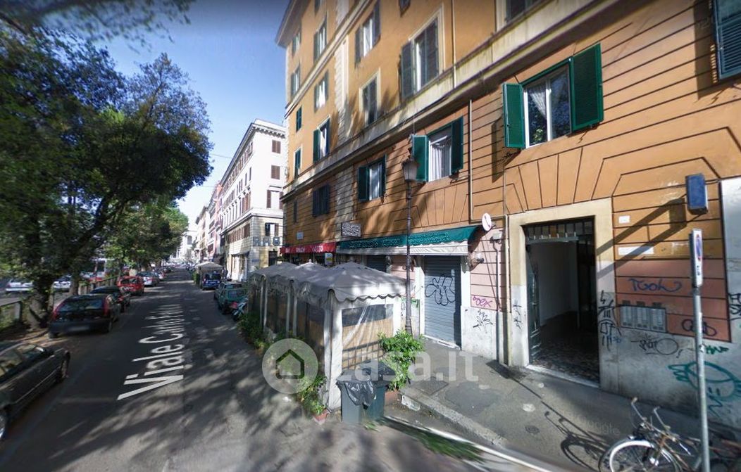 Negozio/Locale commerciale in Affitto in Viale Carlo Felice a Roma