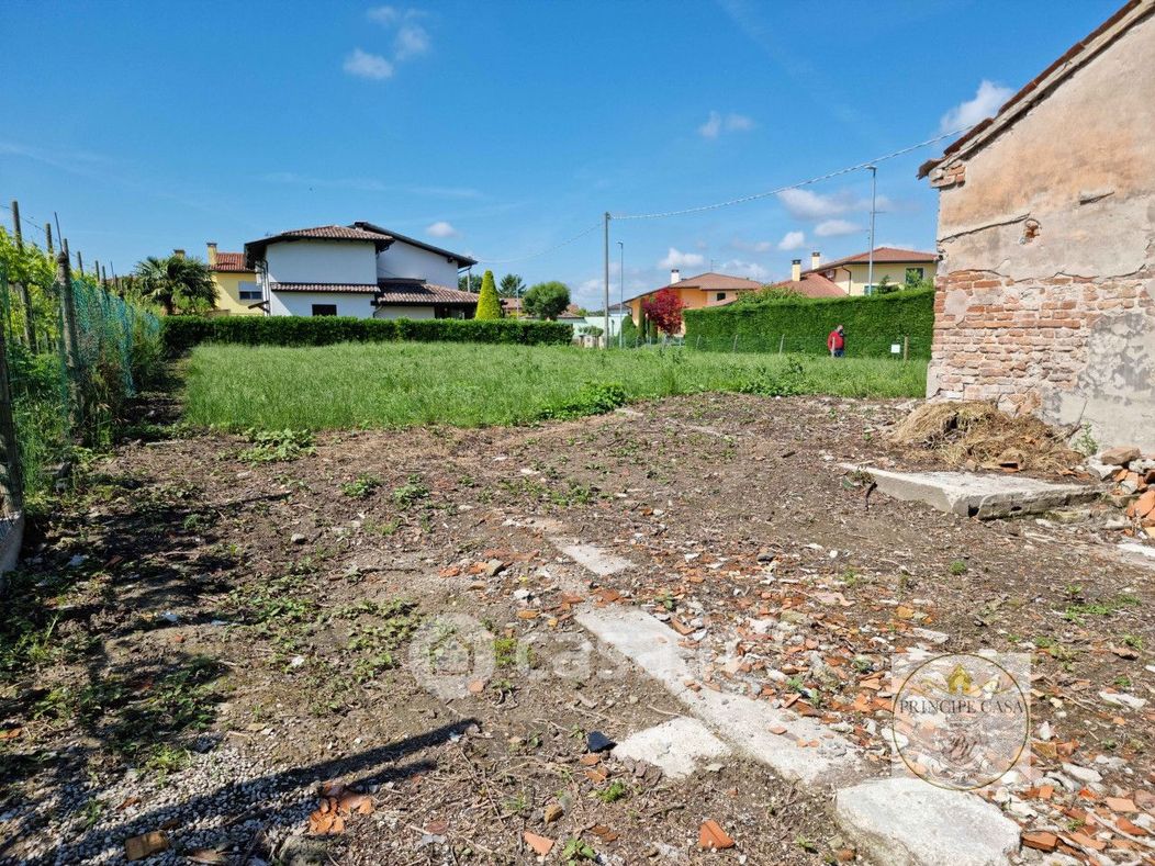 Terreno edificabile in Vendita in Via Gorne a Santa Caterina d'Este