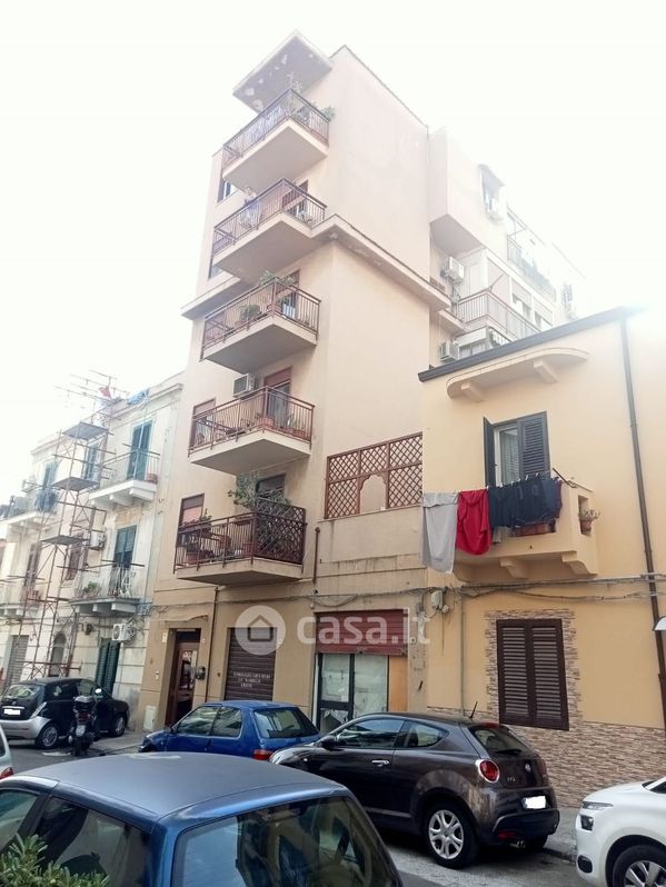 Appartamento in Vendita in Via Girolamo di Martino 10 a Palermo