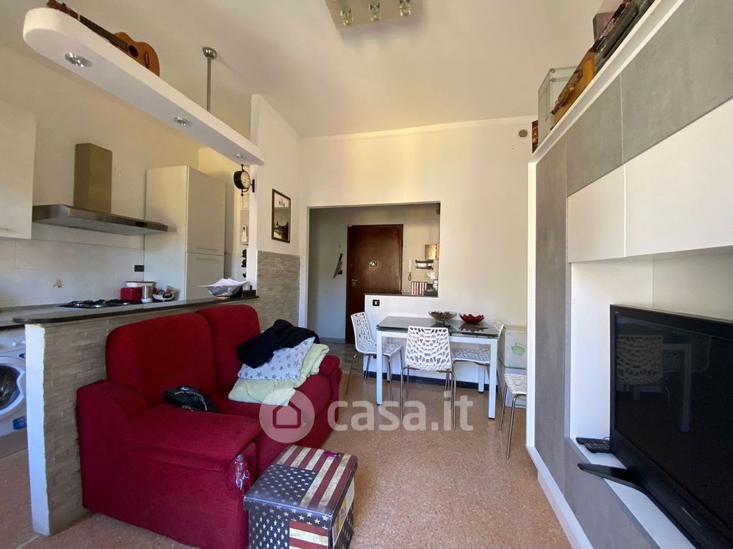 Appartamento in Vendita in Via Rollino a Genova