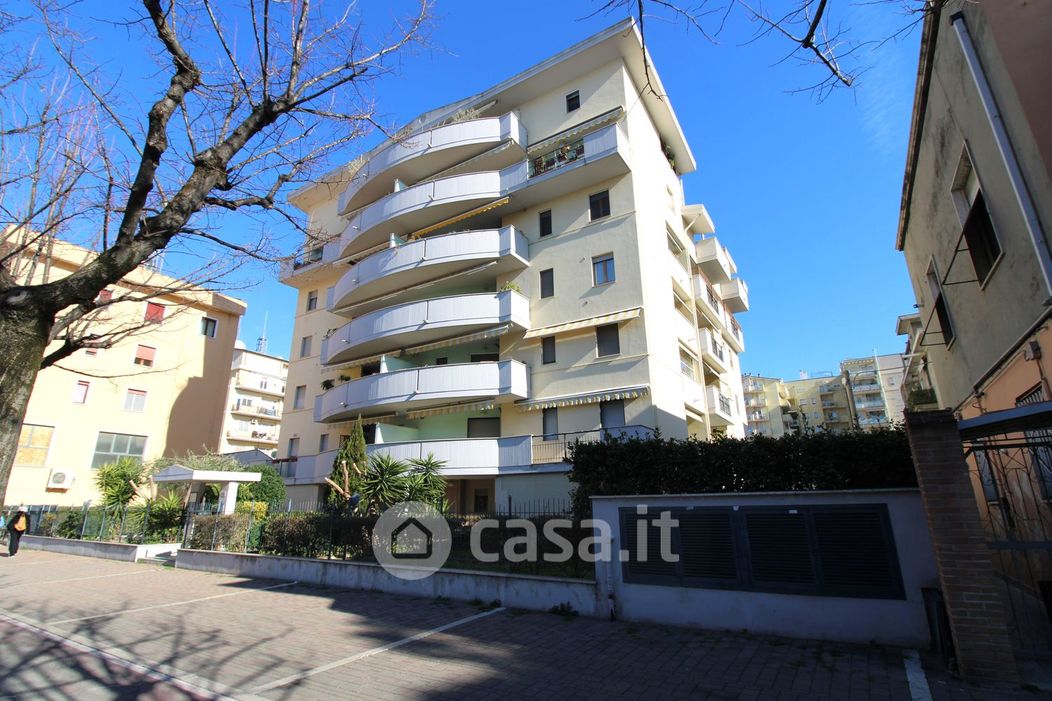 Appartamento in Vendita in Viale Gabriele D'Annunzio 167 a Pescara