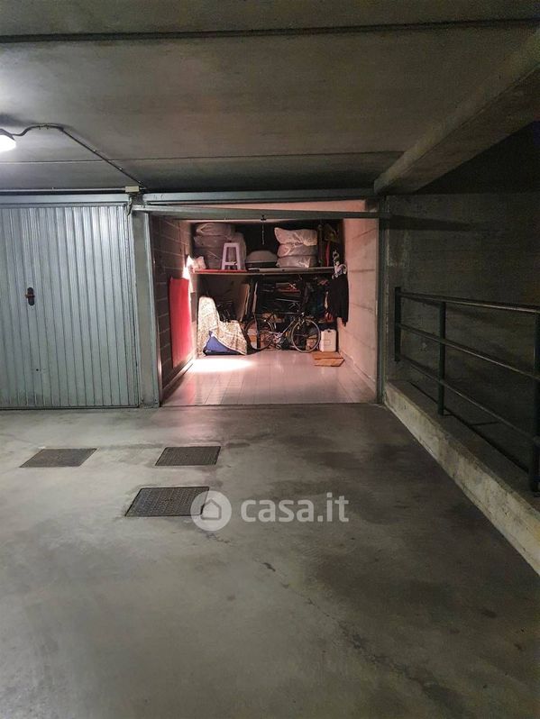 Garage/Posto auto in Vendita in Via Livorno 561 a Sesto San Giovanni