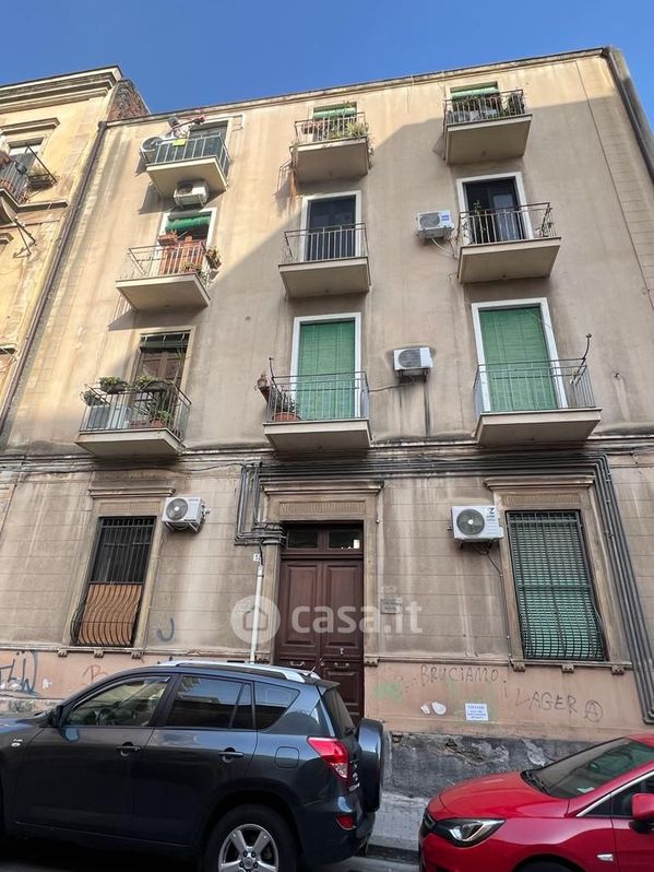 Appartamento in Vendita in Via Benedetto Guzzardi 32 a Catania