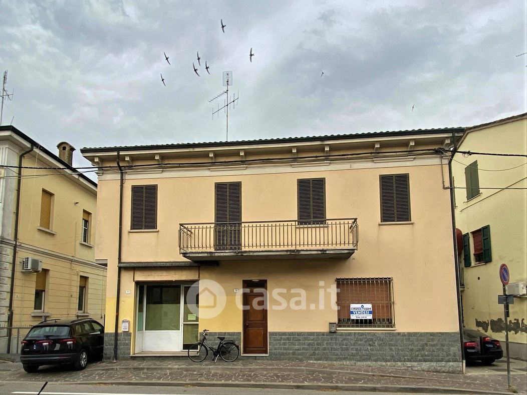 Casa indipendente in Vendita in Via epaminonda farini a Ravenna
