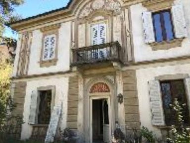 Villa in Vendita in Via Lecco 84 a Monza