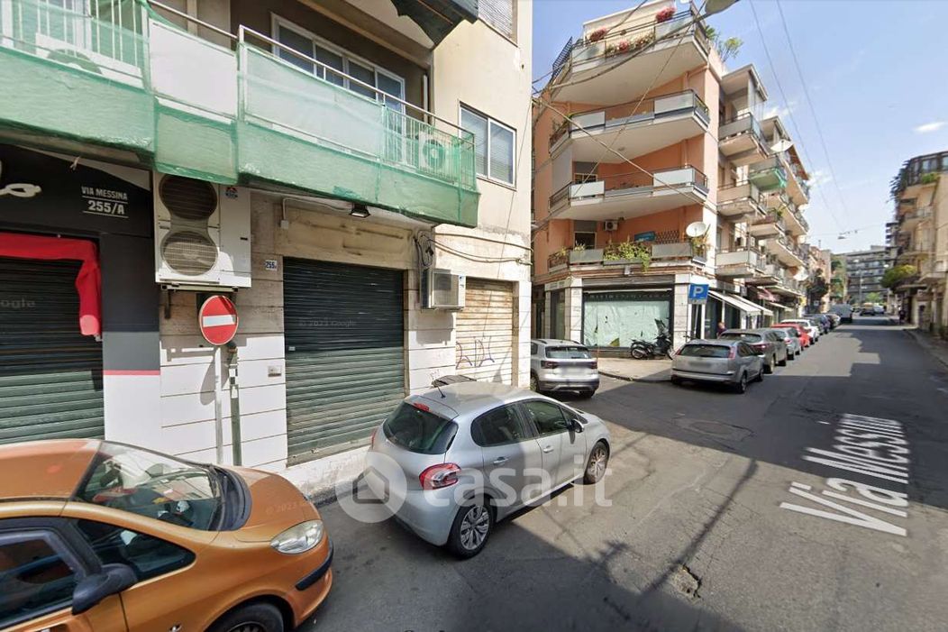 Negozio/Locale commerciale in Vendita in Via Messina 255 B a Catania