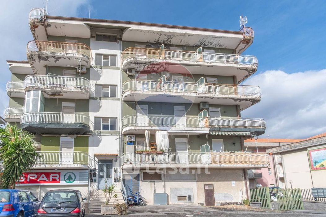 Appartamento in Vendita in Via Monteforte Banco a Calatabiano