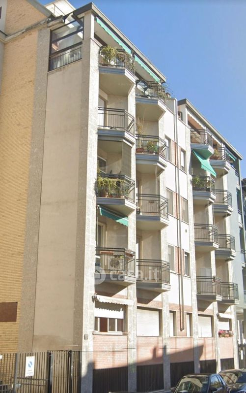 Appartamento in Vendita in Via Bonaventura Zumbini 44 a Milano